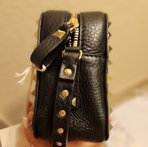 Valentino Rockstud Crossbody Camera Bag in Black and Gold Tone Hardware - Picture 6 of 8